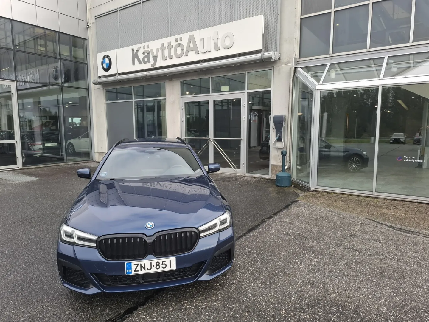 BMW 530 ZNJ-851 carousel image