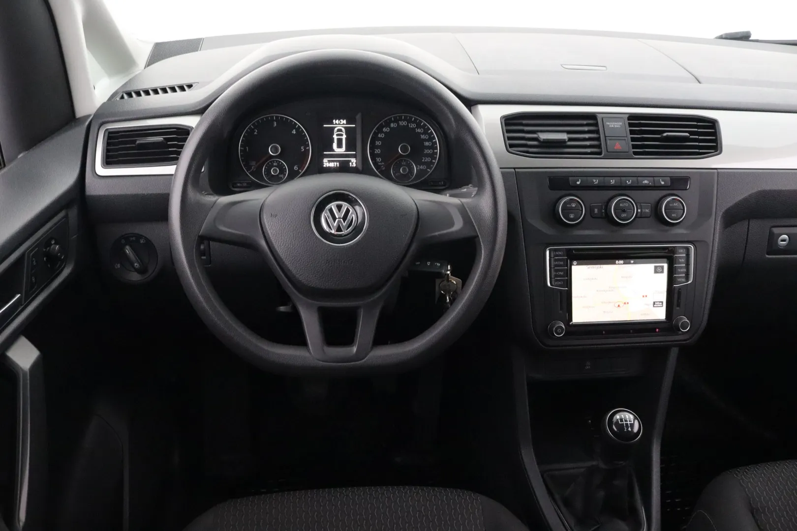 VOLKSWAGEN Caddy Maxi KSA-821 carousel image