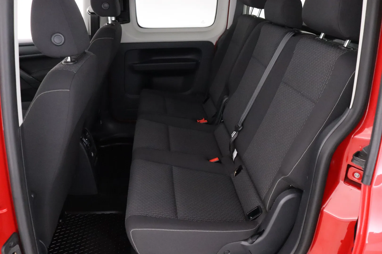 VOLKSWAGEN Caddy Maxi KSA-821 carousel image