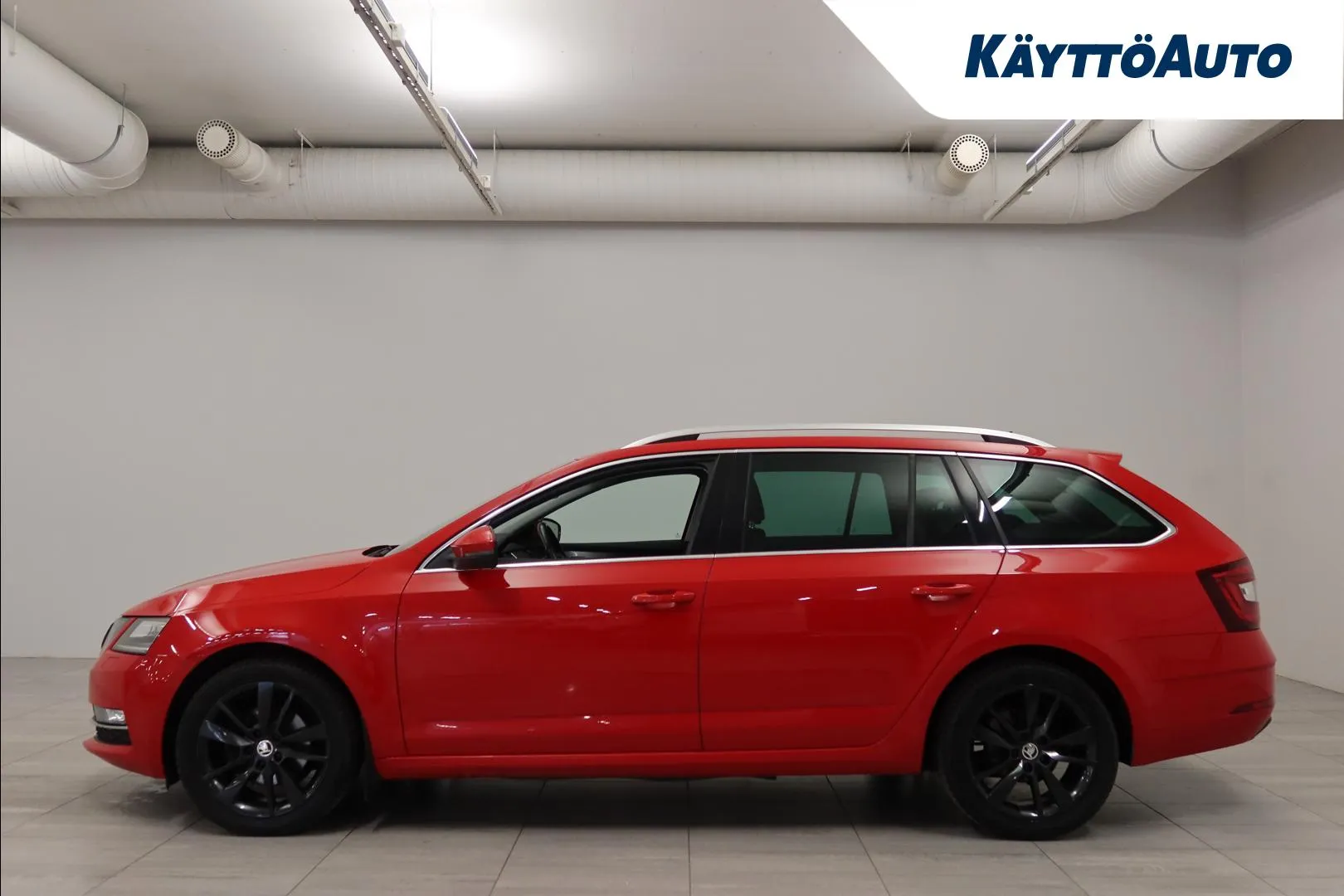 SKODA Octavia VZH-838 carousel image