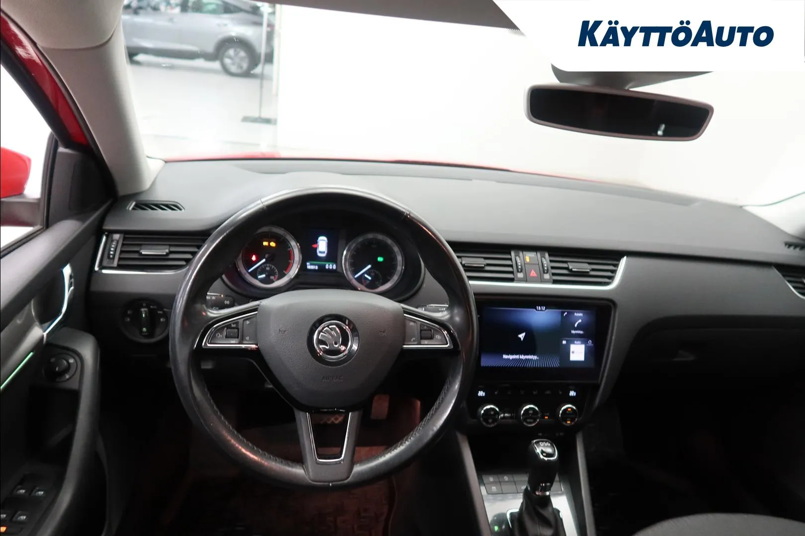 SKODA Octavia VZH-838 carousel image