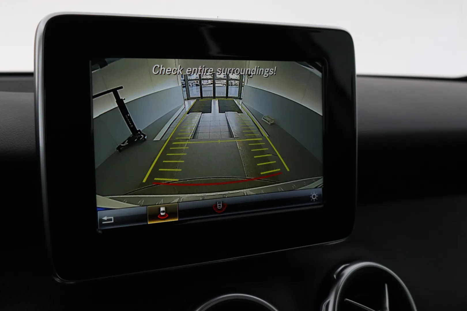 MERCEDES-BENZ GLA YLA-232 carousel image
