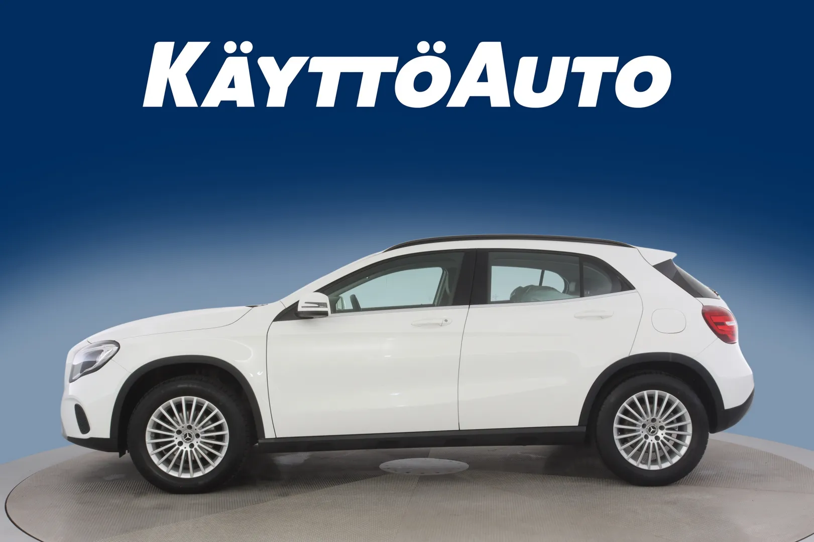 MERCEDES-BENZ GLA YLA-232 carousel image