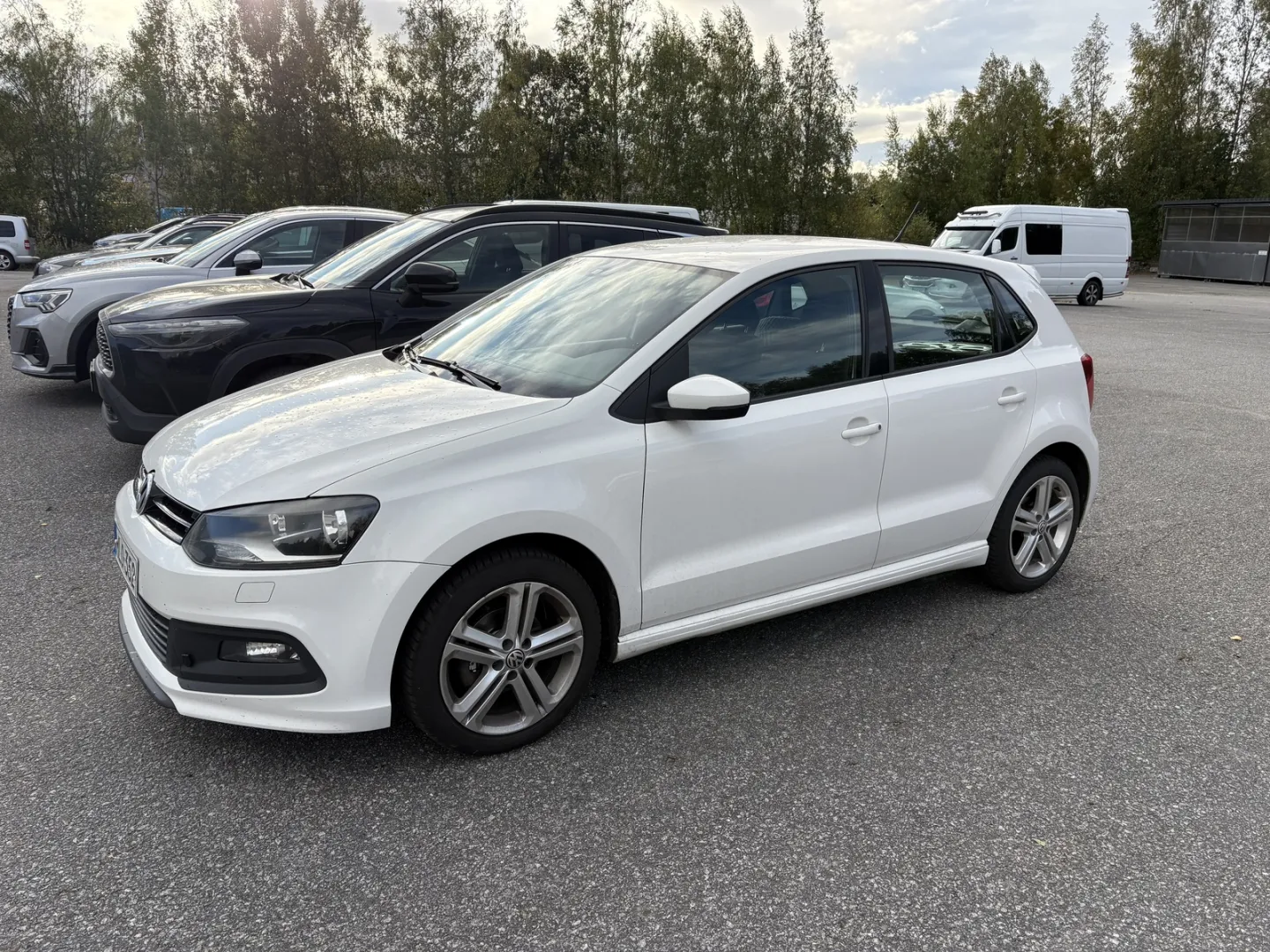VOLKSWAGEN Polo MLO-352 carousel image