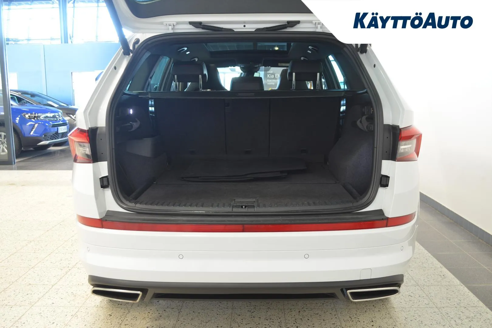 SKODA Kodiaq SVZ-460 carousel image