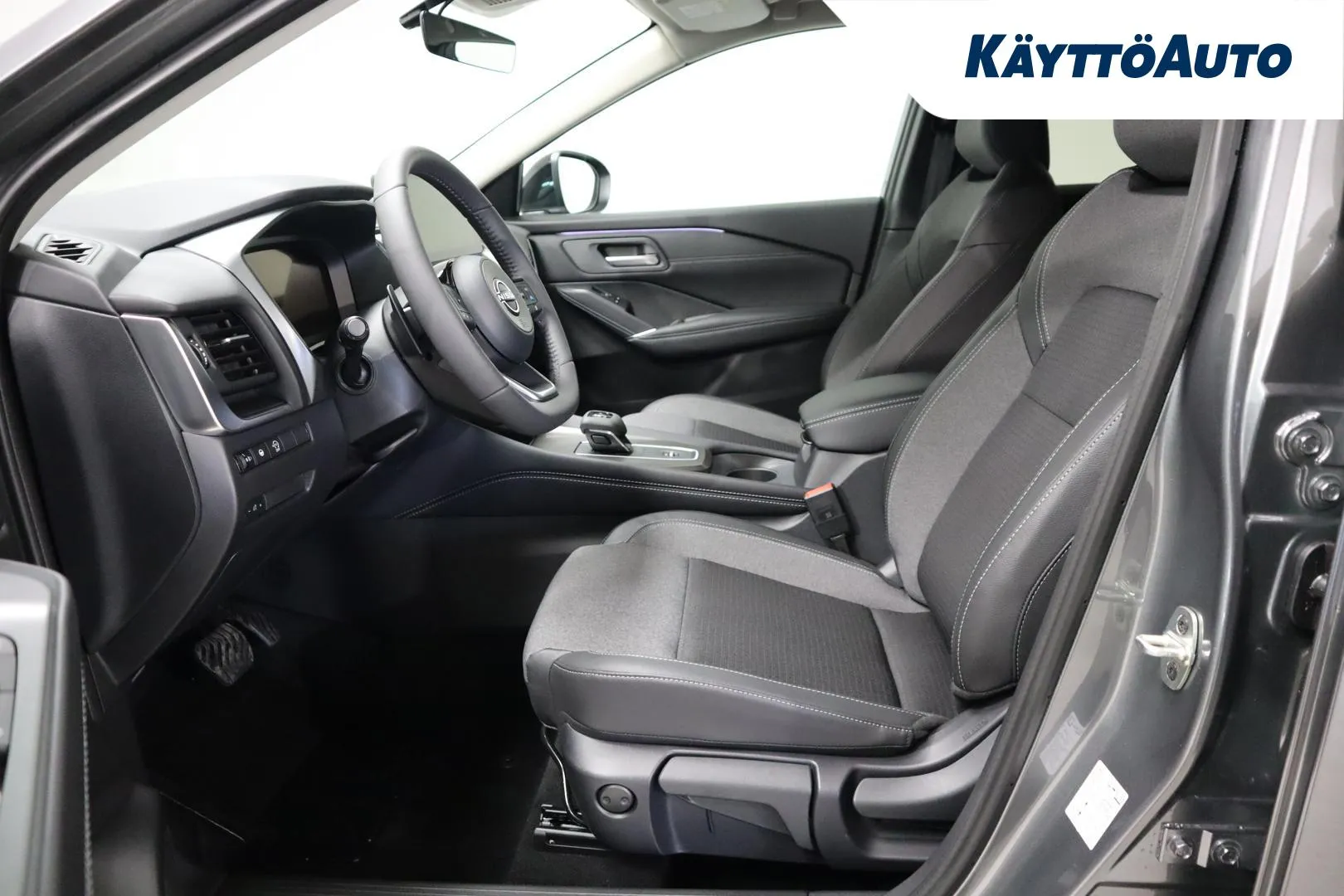 Nissan Qashqai GRM-951 carousel image