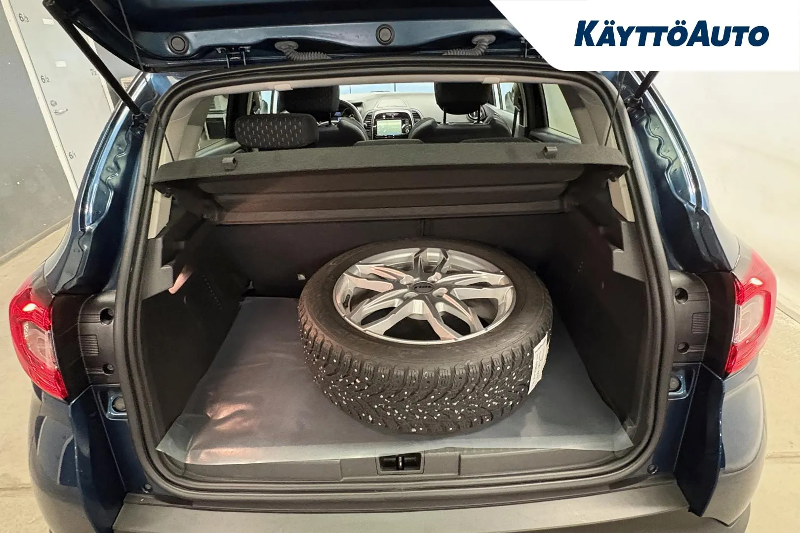 RENAULT Captur FOA-903 carousel image