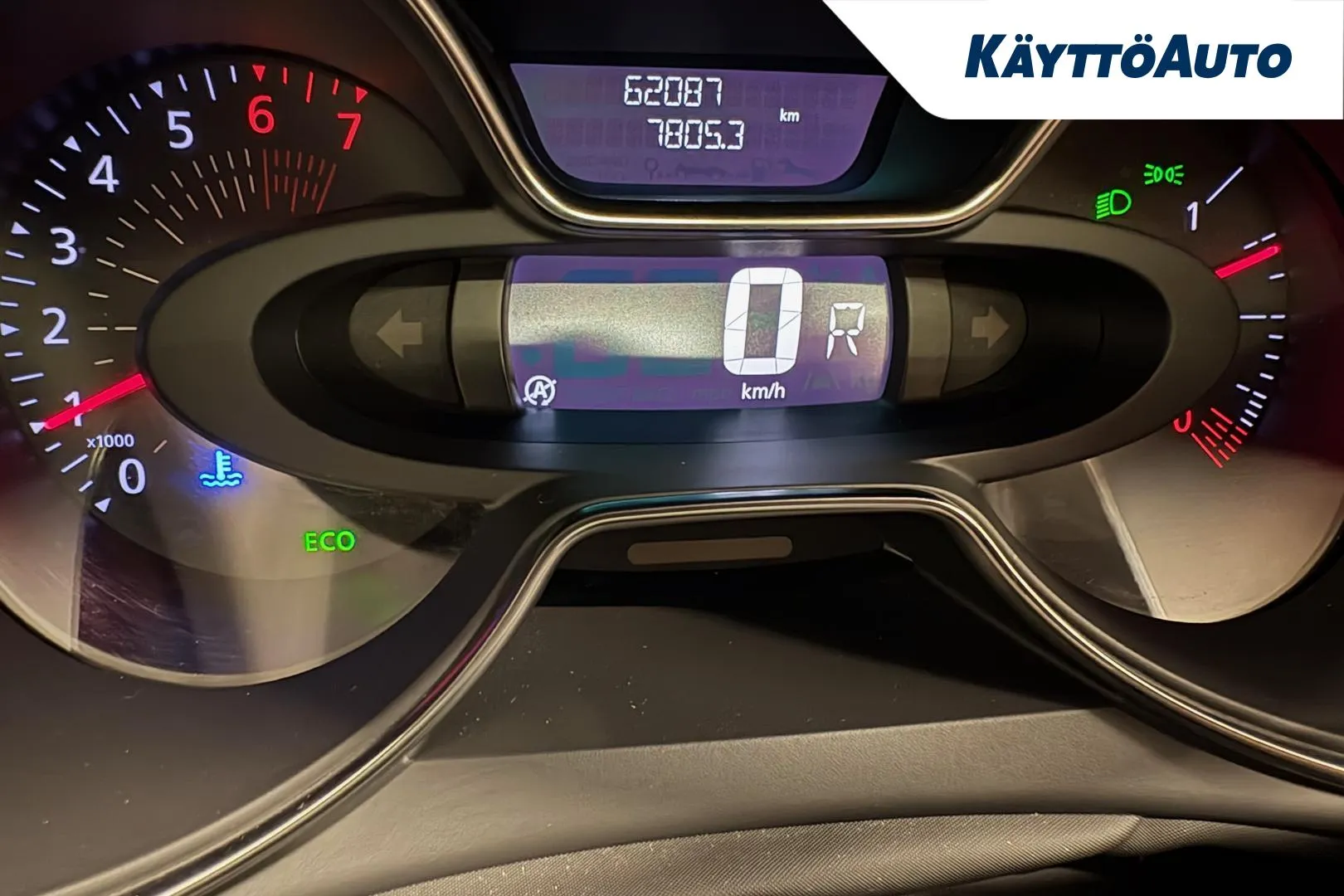 RENAULT Captur FOA-903 carousel image