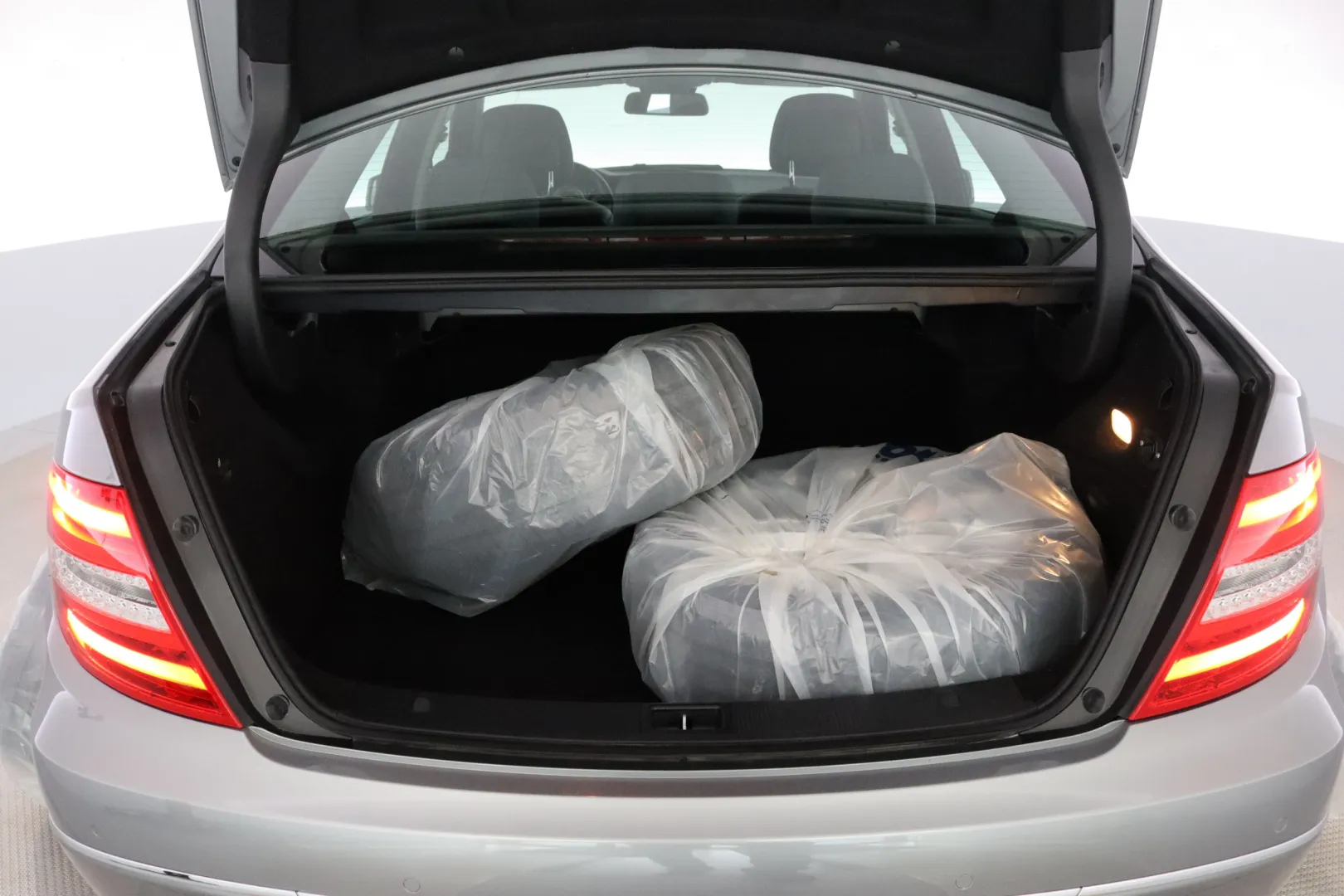 MERCEDES-BENZ C XBZ-397 carousel image