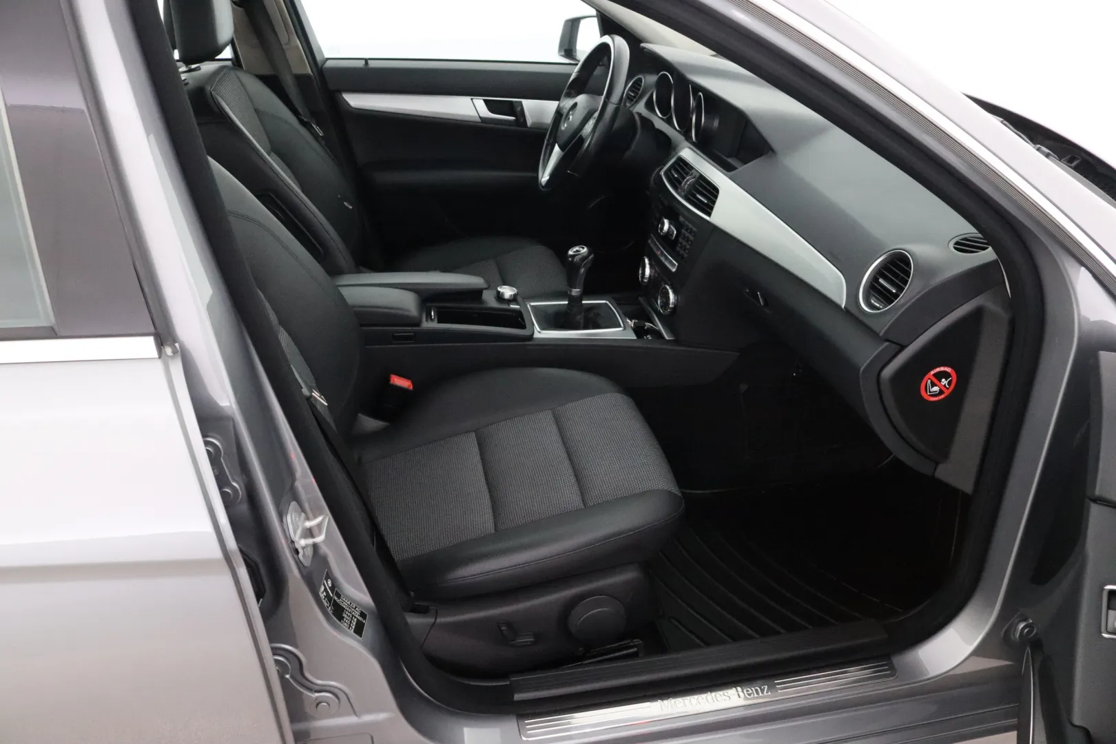 MERCEDES-BENZ C XBZ-397 carousel image