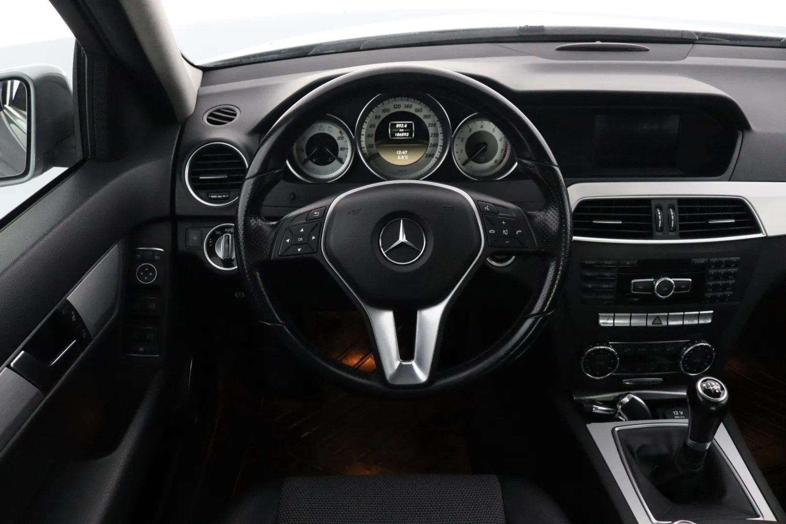 MERCEDES-BENZ C XBZ-397 carousel image