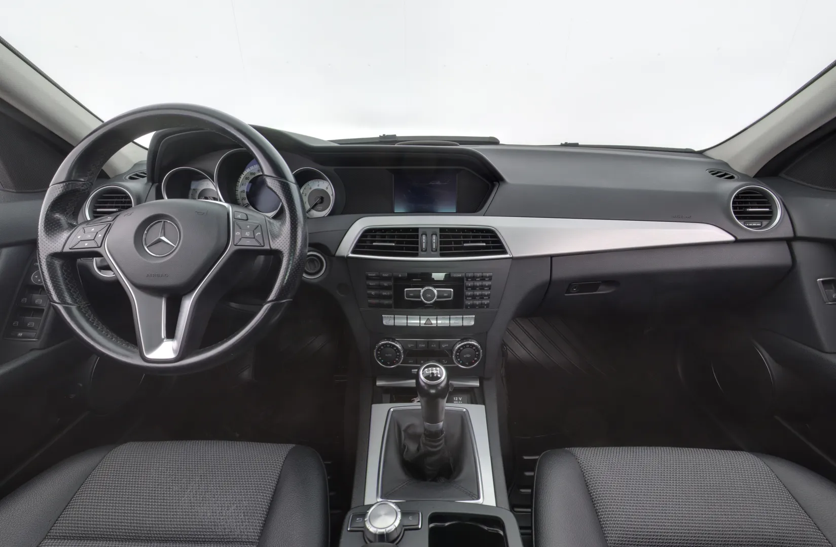 MERCEDES-BENZ C XBZ-397 carousel image