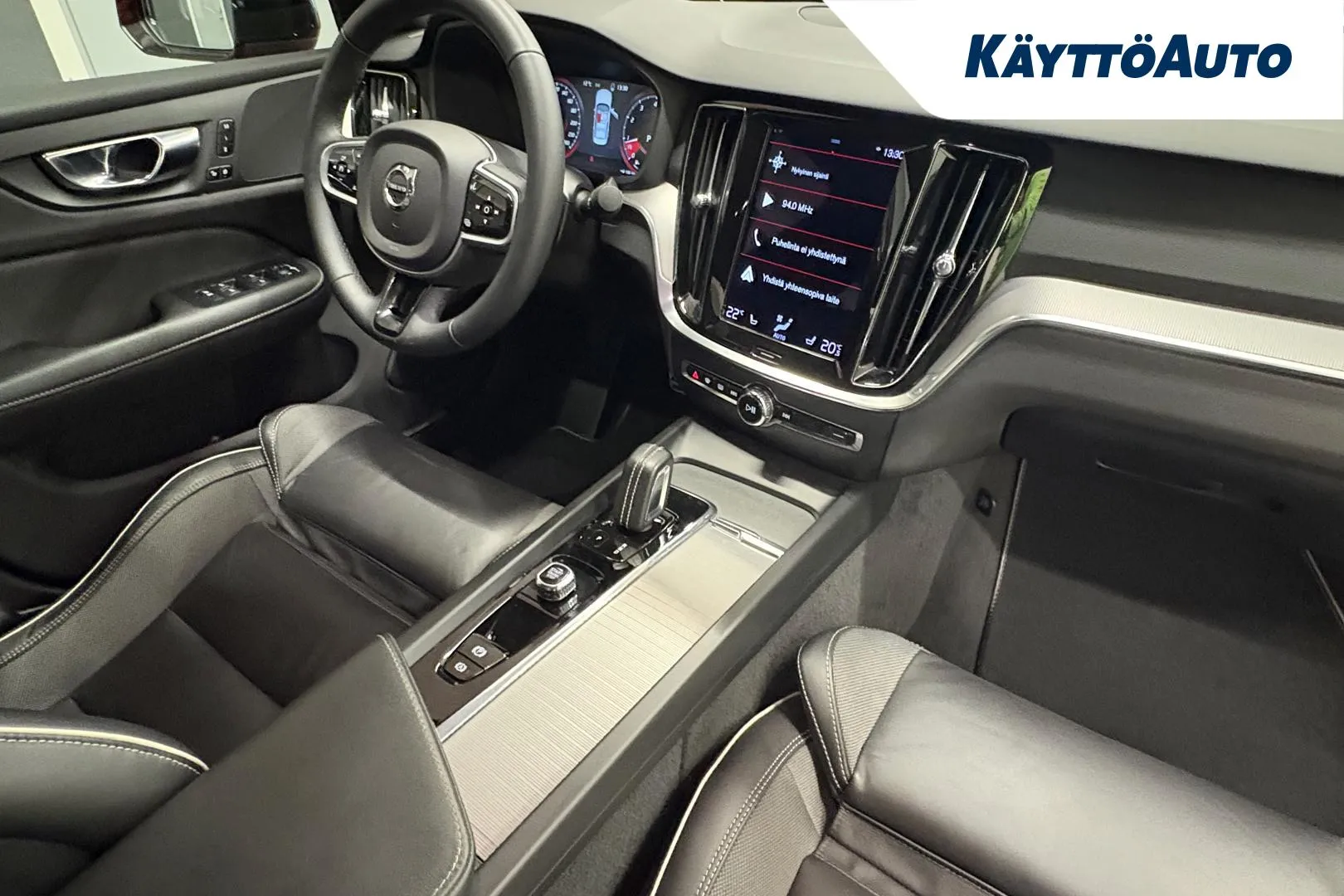 VOLVO S60 MZK-247 carousel image
