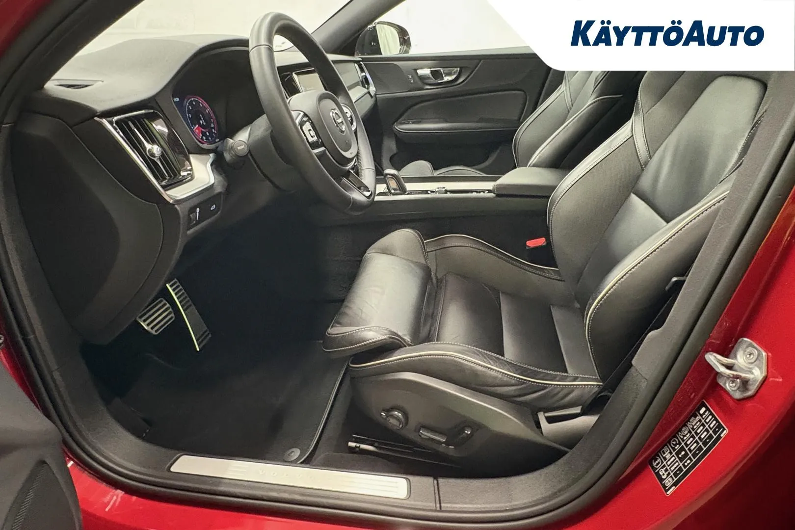 VOLVO S60 MZK-247 carousel image