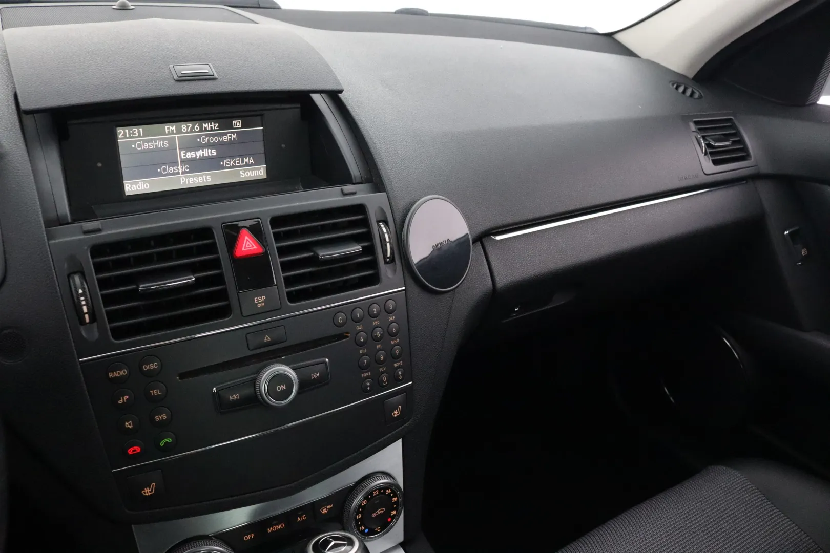 MERCEDES-BENZ C HHI-756 carousel image