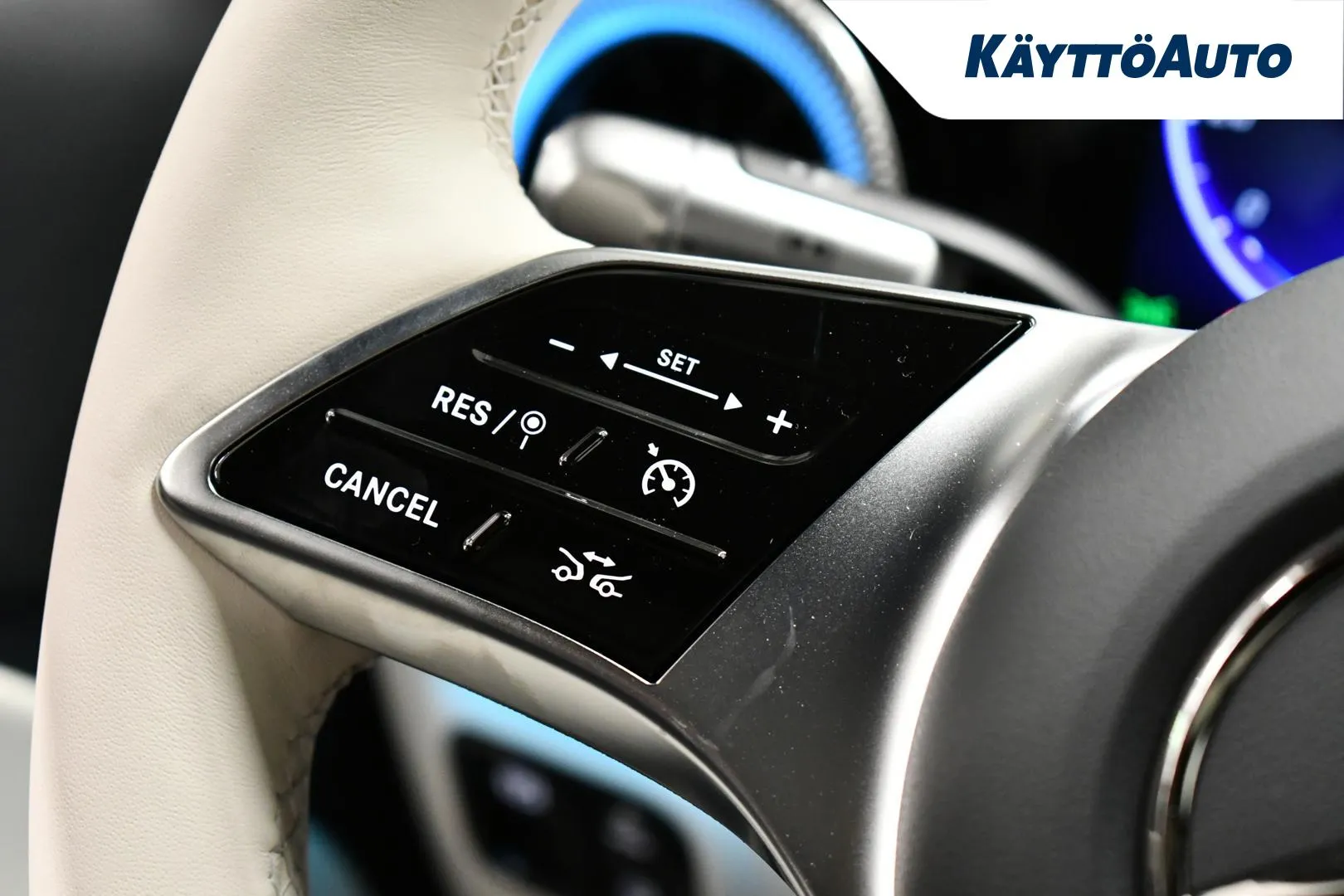 Mercedes-Benz CLA EVR-497 carousel image