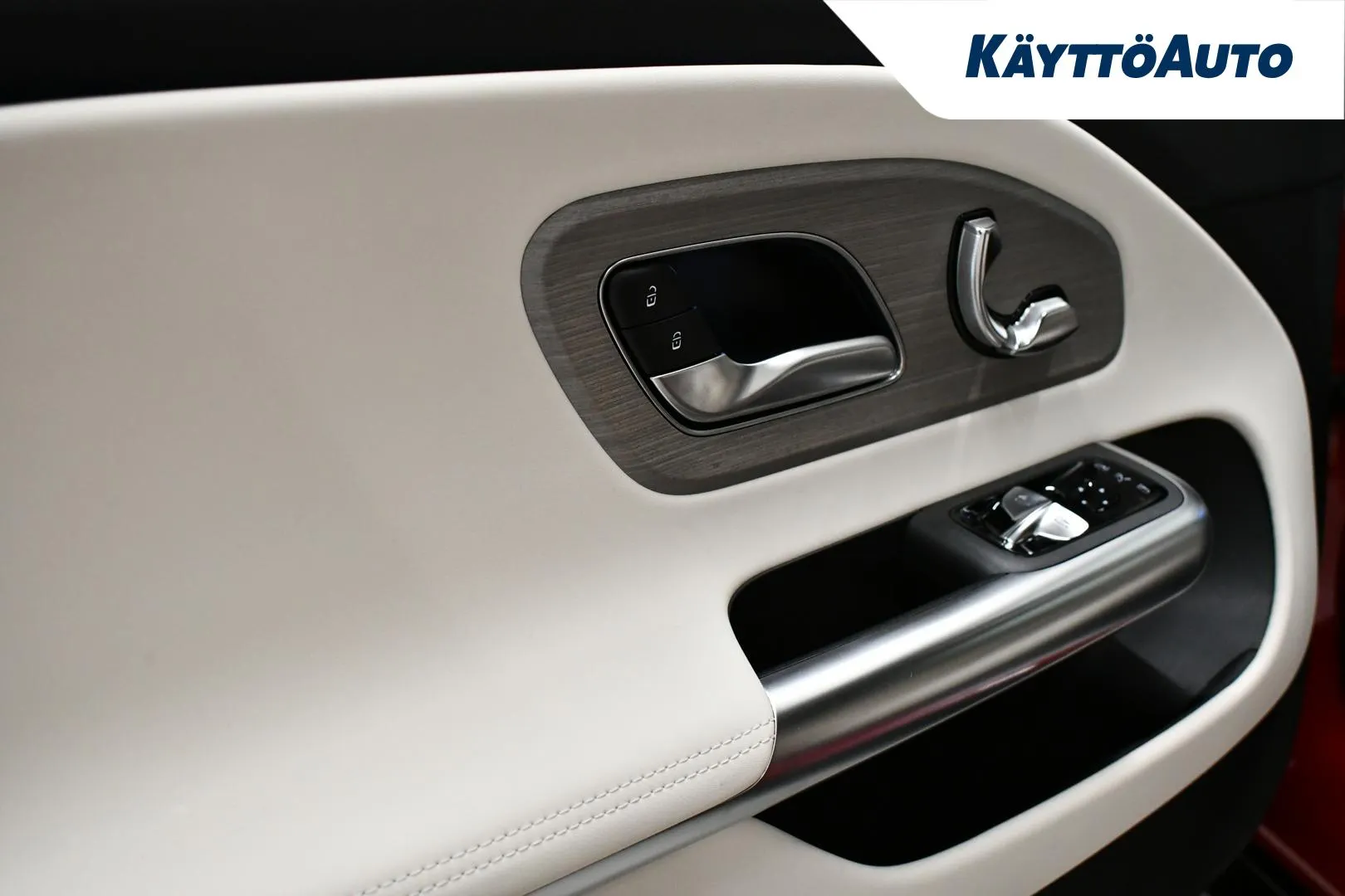 Mercedes-Benz CLA EVR-497 carousel image