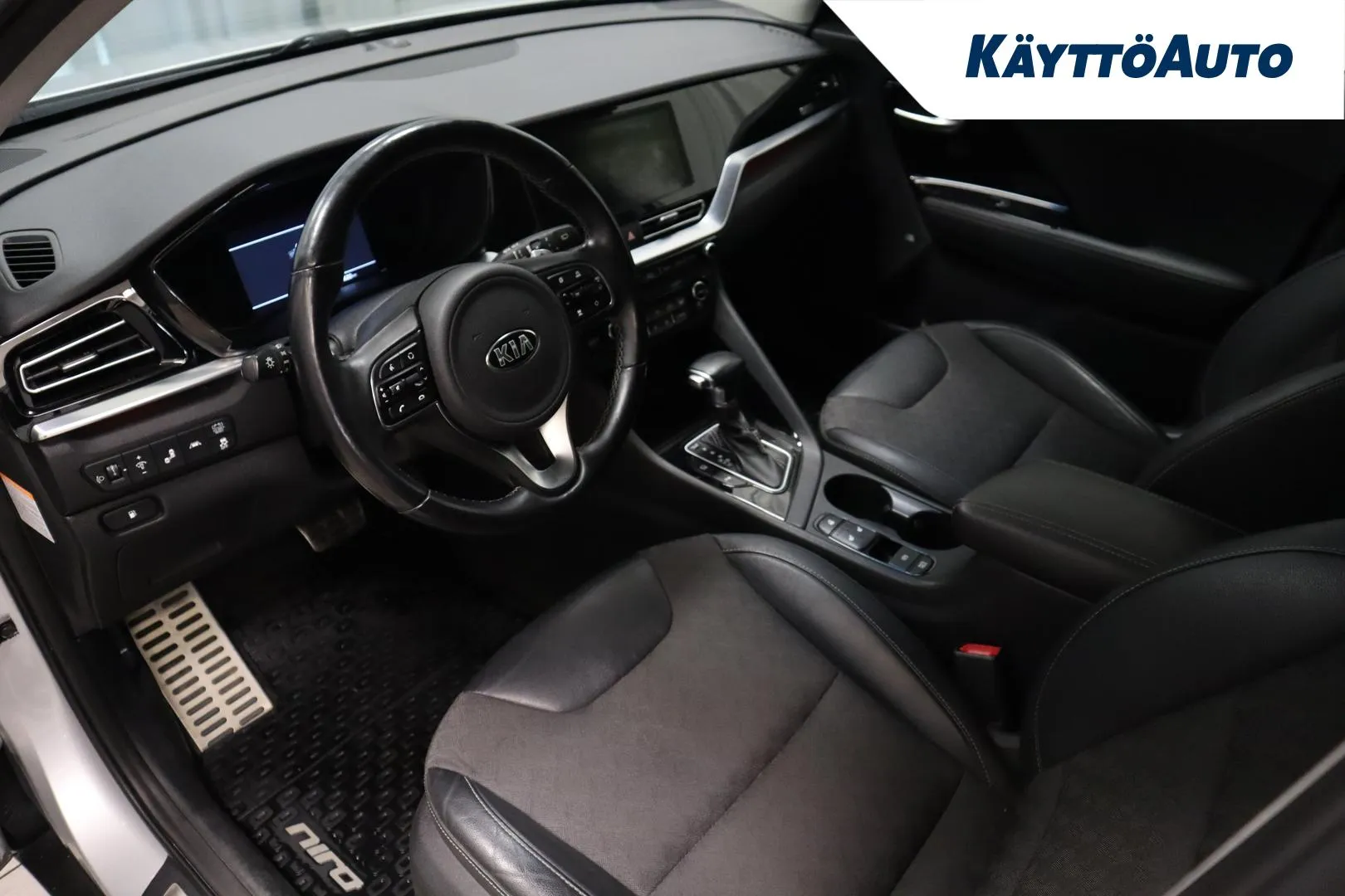 KIA Niro COS-261 carousel image