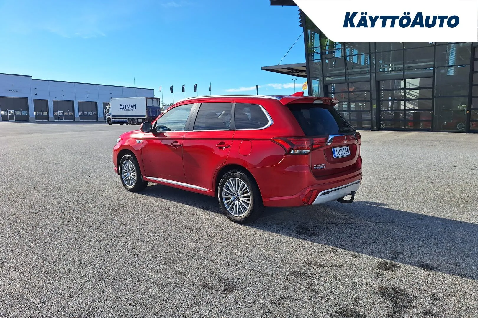 MITSUBISHI Outlander PHEV IUZ-186 carousel image