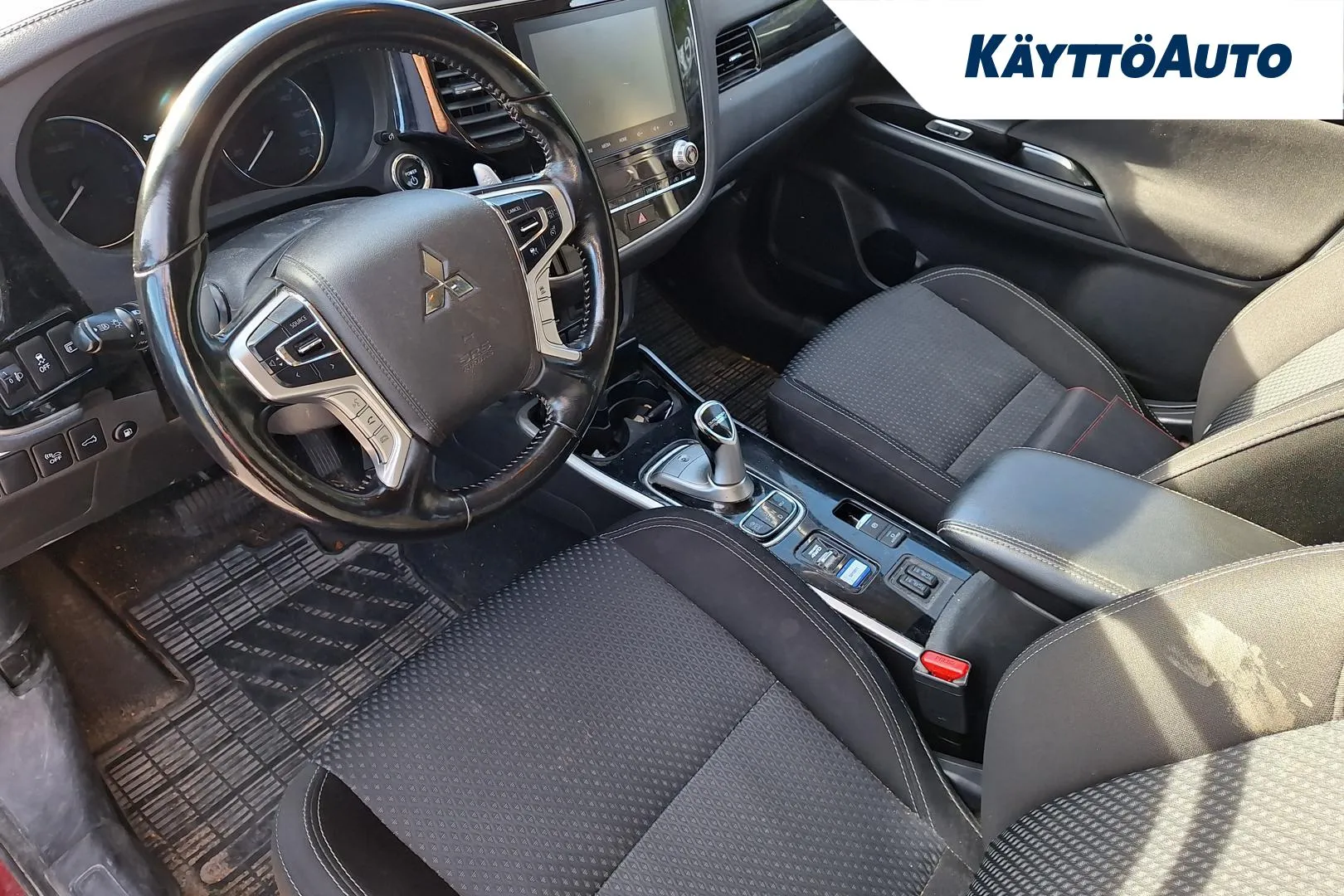 MITSUBISHI Outlander PHEV IUZ-186 carousel image