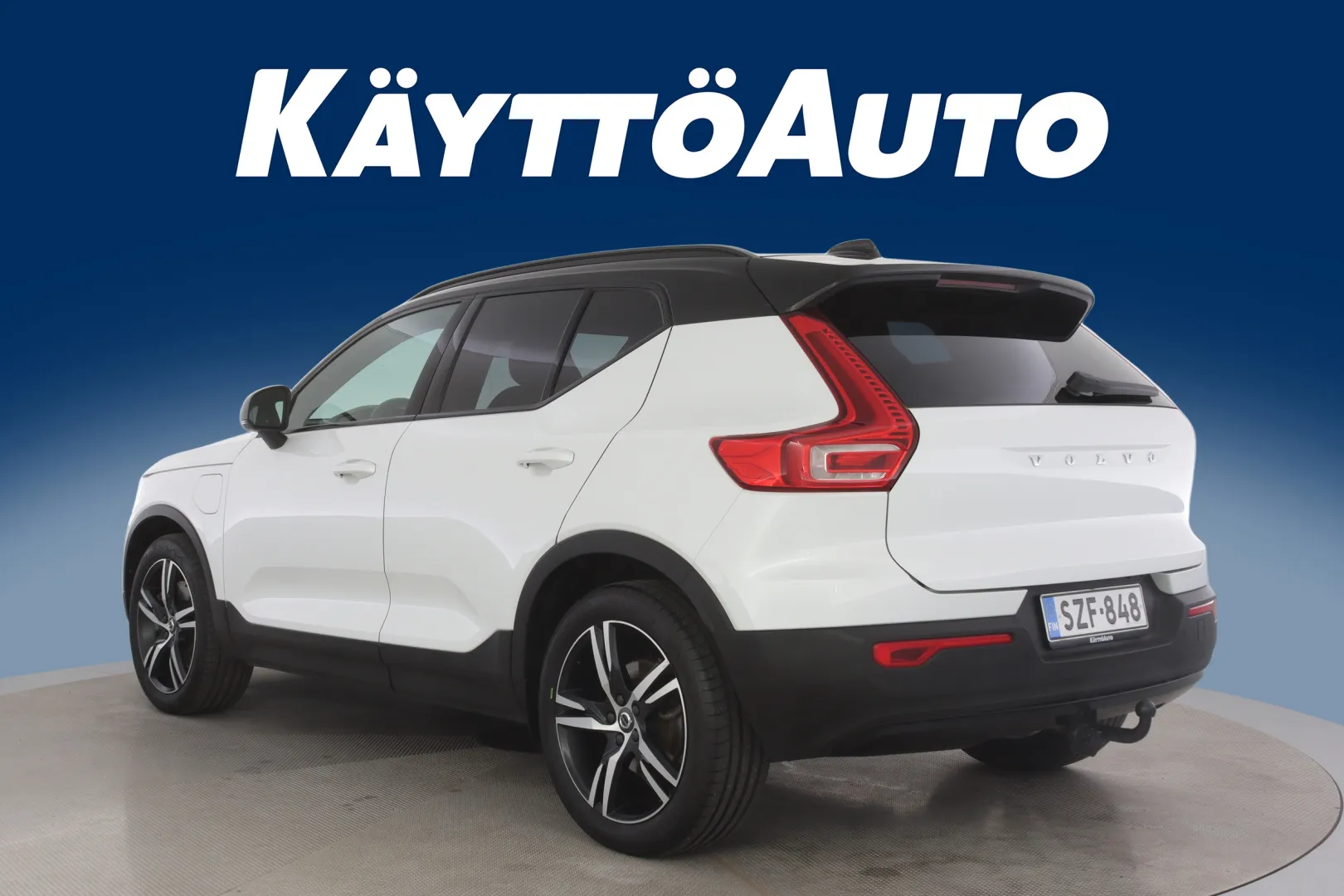 VOLVO XC40 SZF-848 carousel image