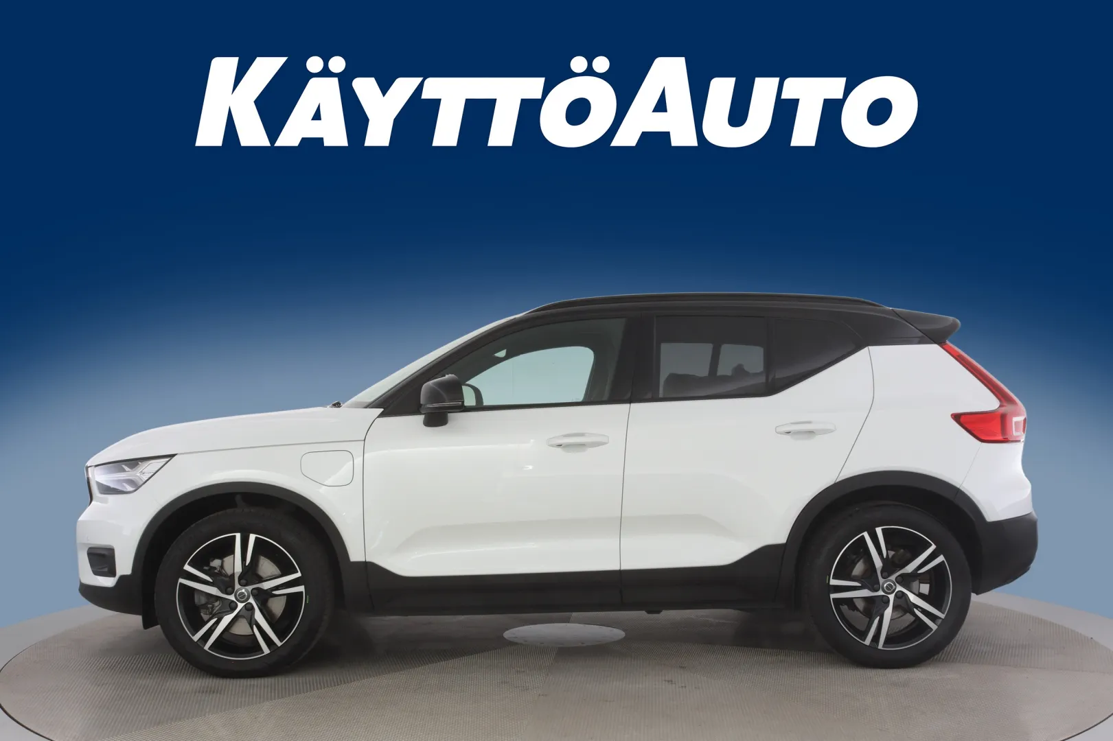 VOLVO XC40 SZF-848 carousel image