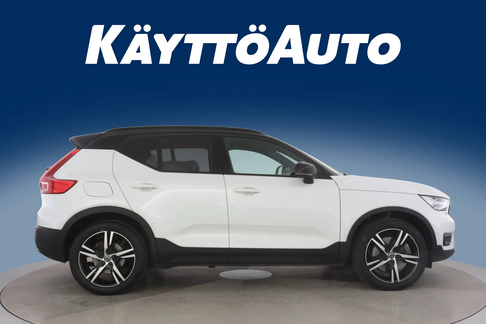 VOLVO XC40 SZF-848 carousel image