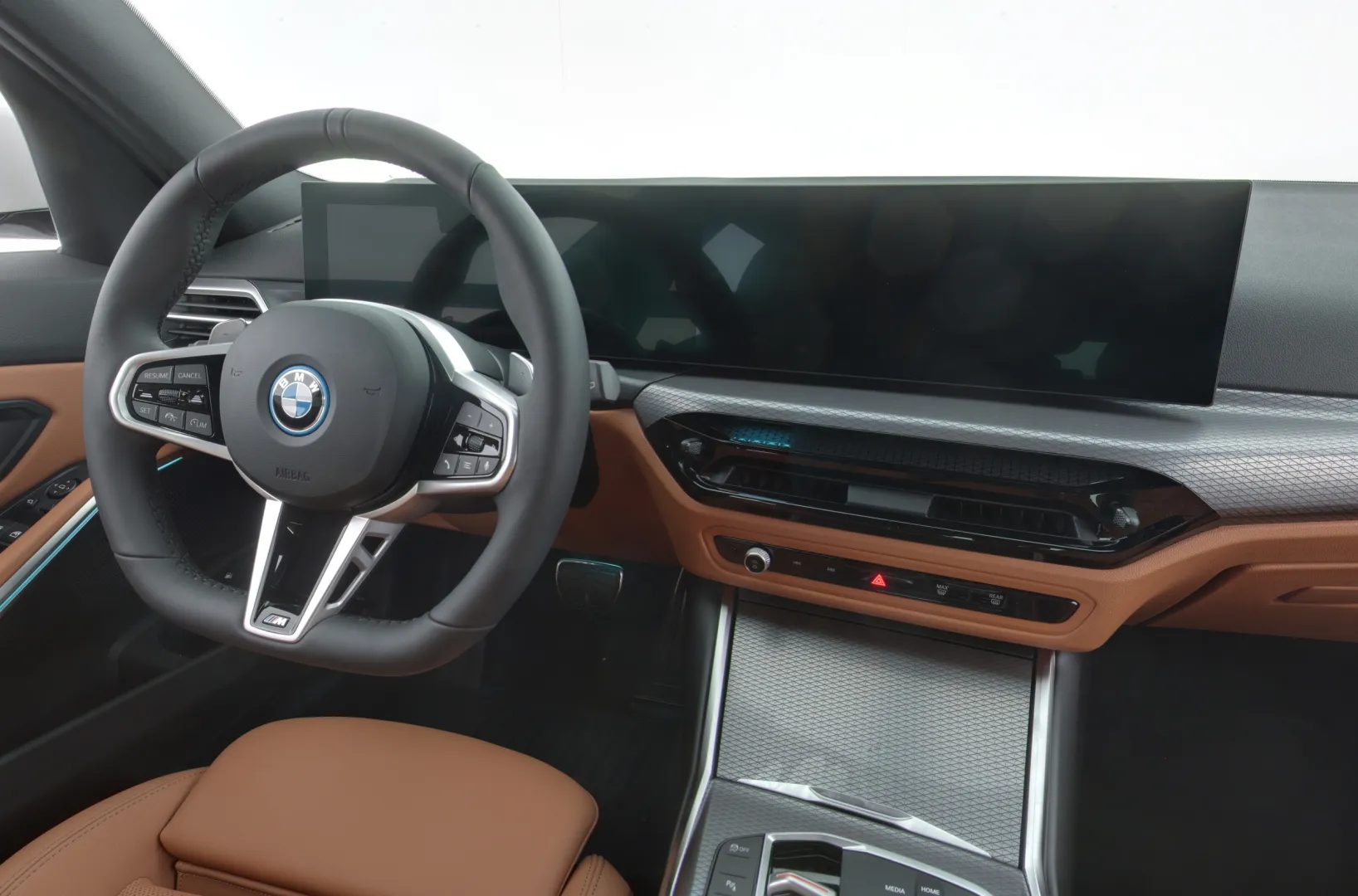BMW xDr XTZ-243 carousel image