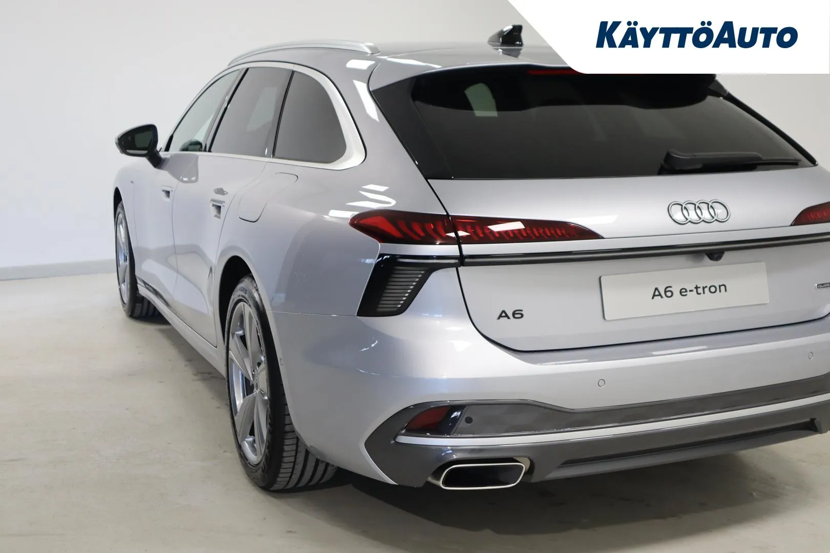 Audi A6 EVR-702 carousel image