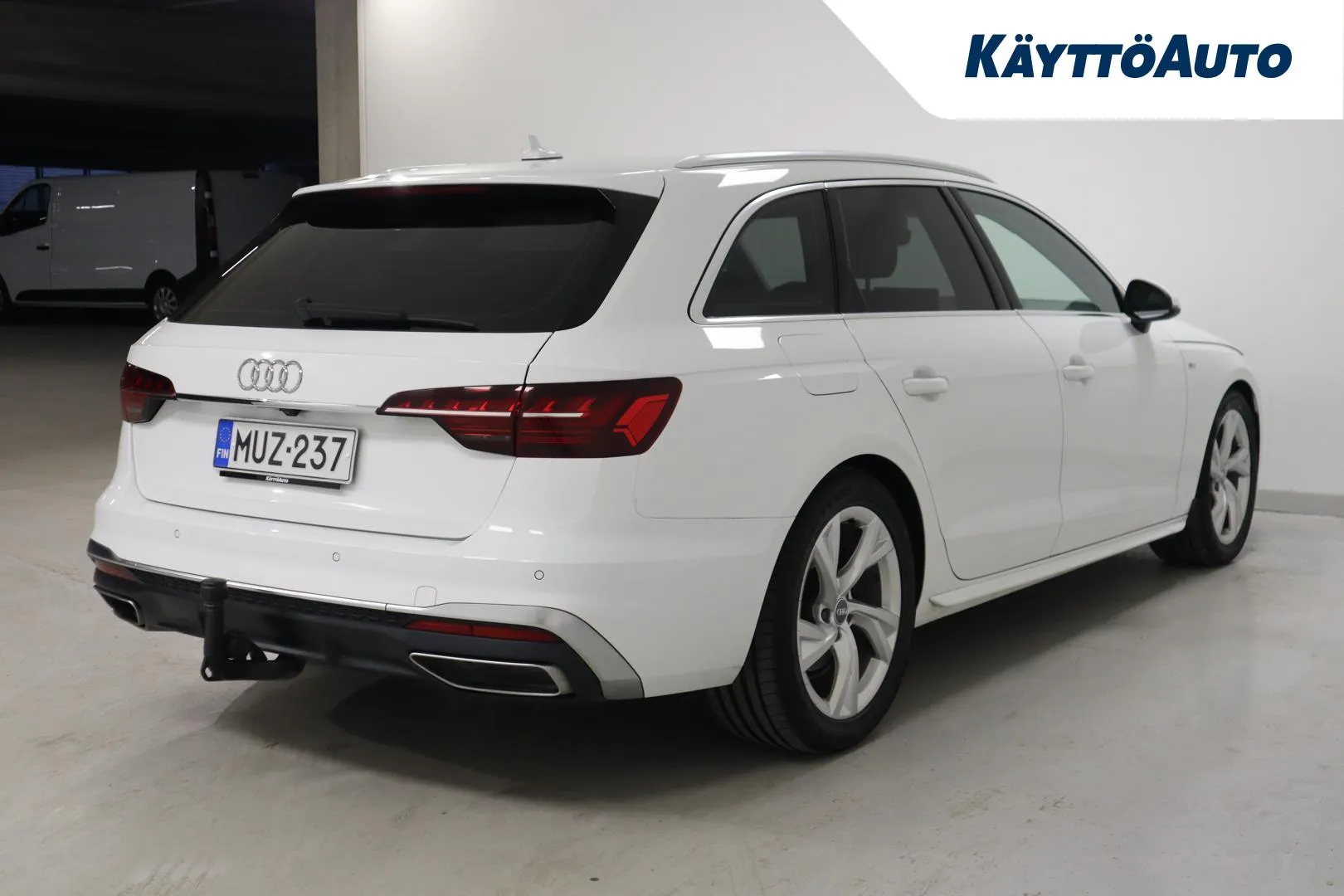 Audi A4 MUZ-237 carousel image