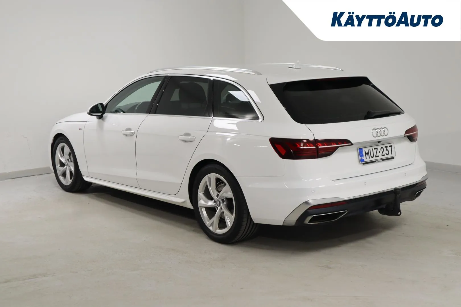 Audi A4 MUZ-237 carousel image