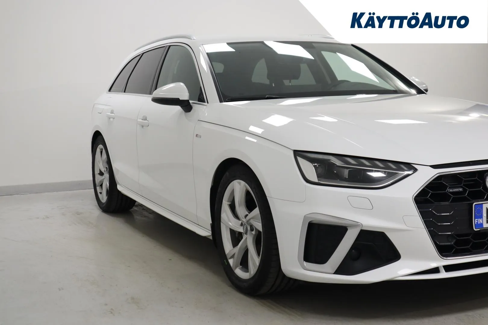 Audi A4 MUZ-237 carousel image