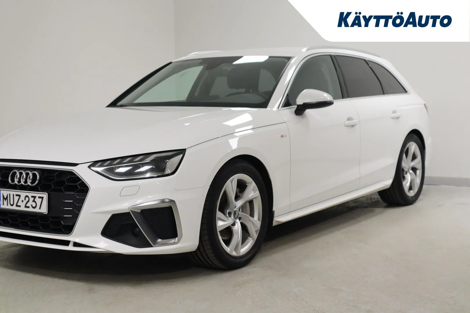 Audi A4 MUZ-237 carousel image