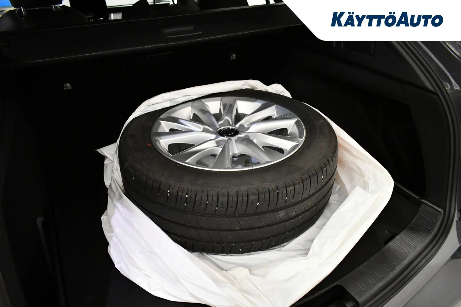 TOYOTA Corolla CRV-103 carousel image