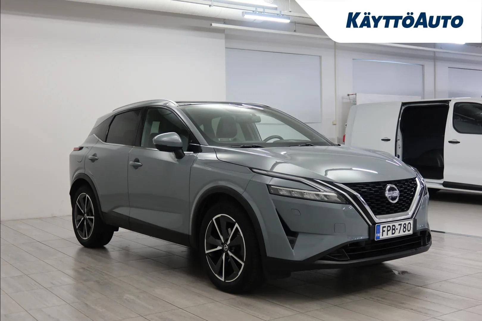 Nissan Qashqai FPB-780 carousel image