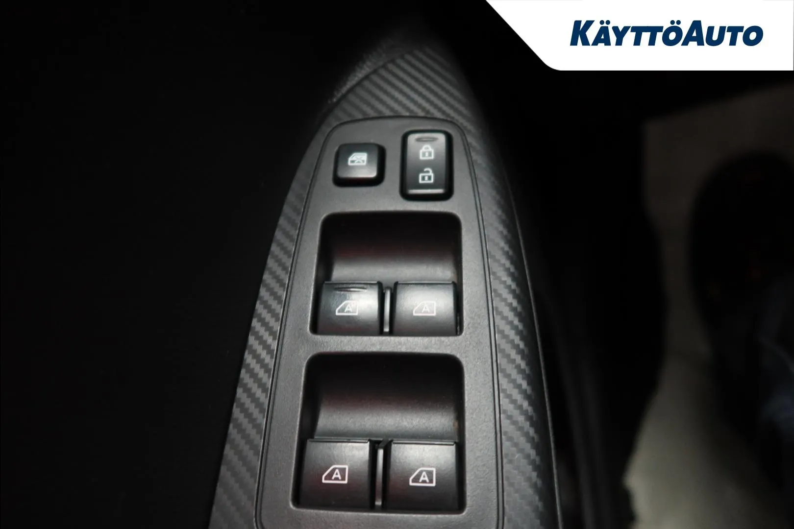 MITSUBISHI Eclipse Cross JNE-922 carousel image