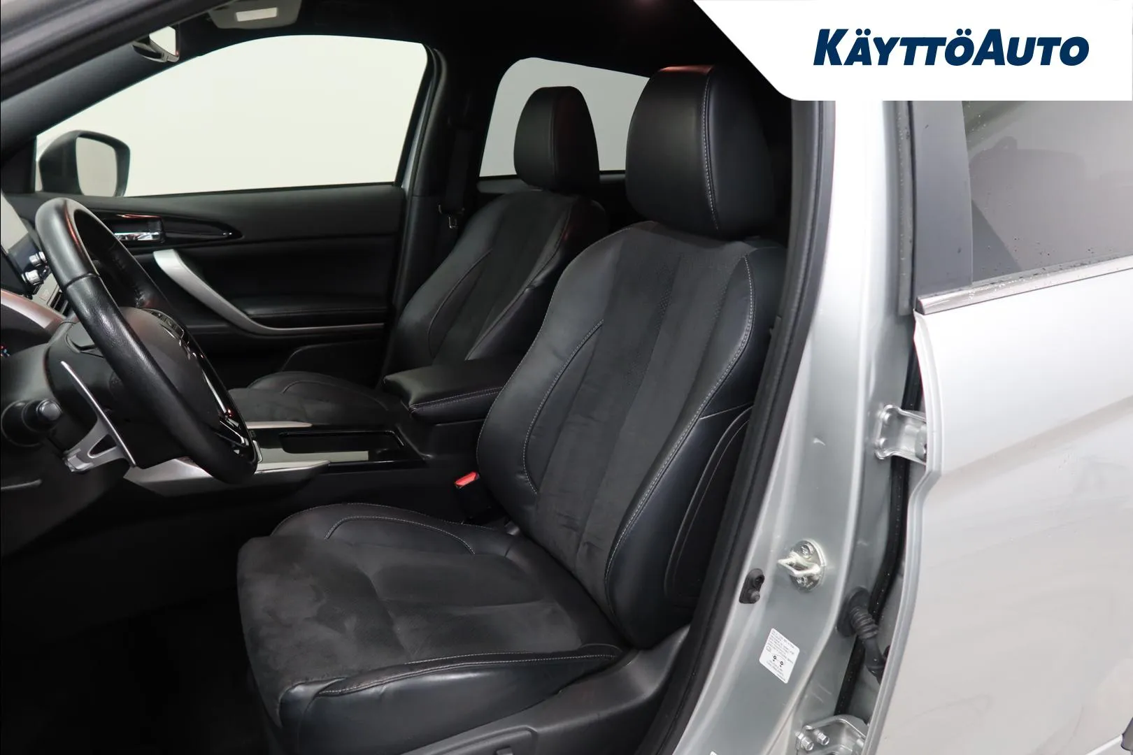 MITSUBISHI Eclipse Cross JNE-922 carousel image