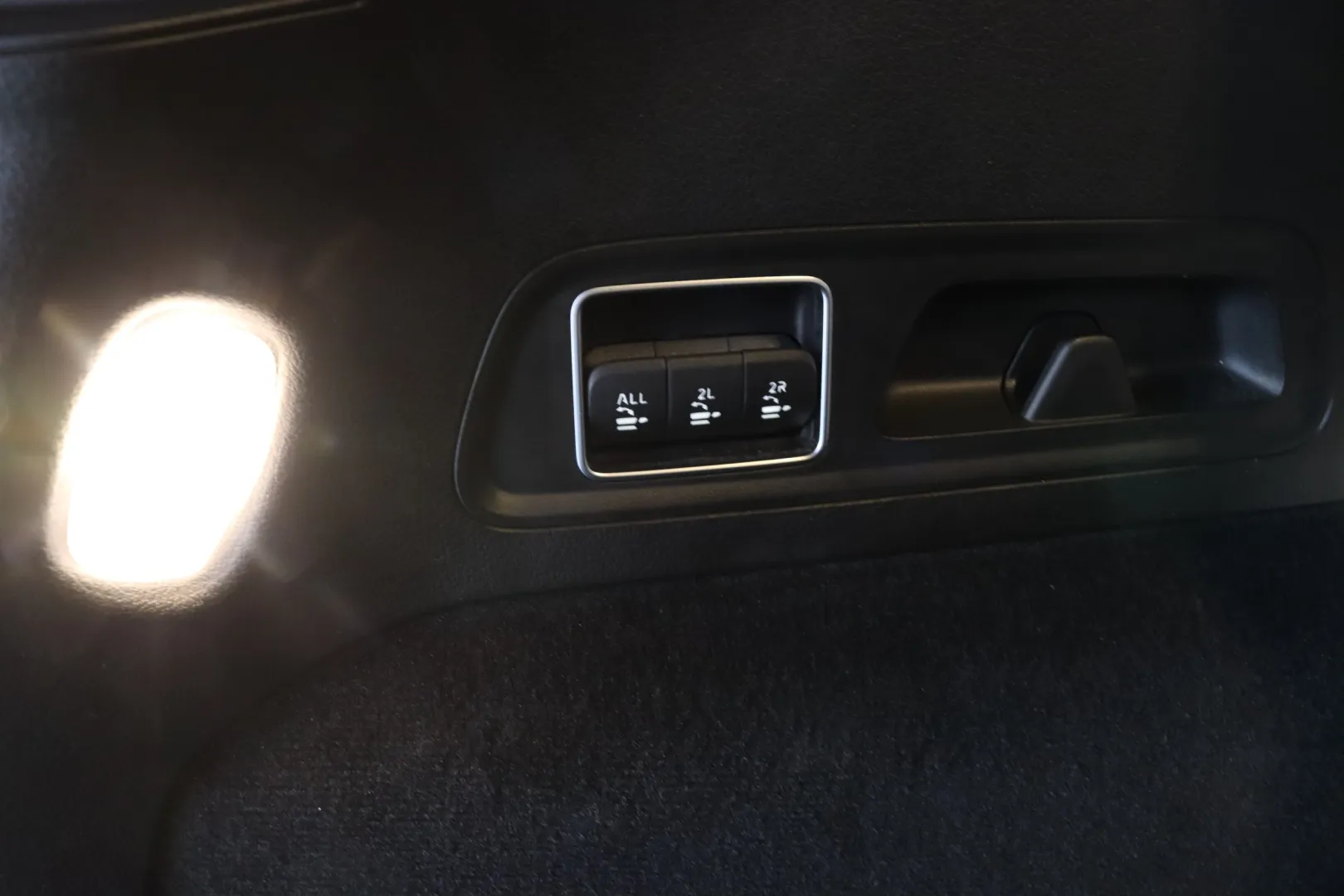 MERCEDES-BENZ GLS MFC Edition SOT-999 carousel image