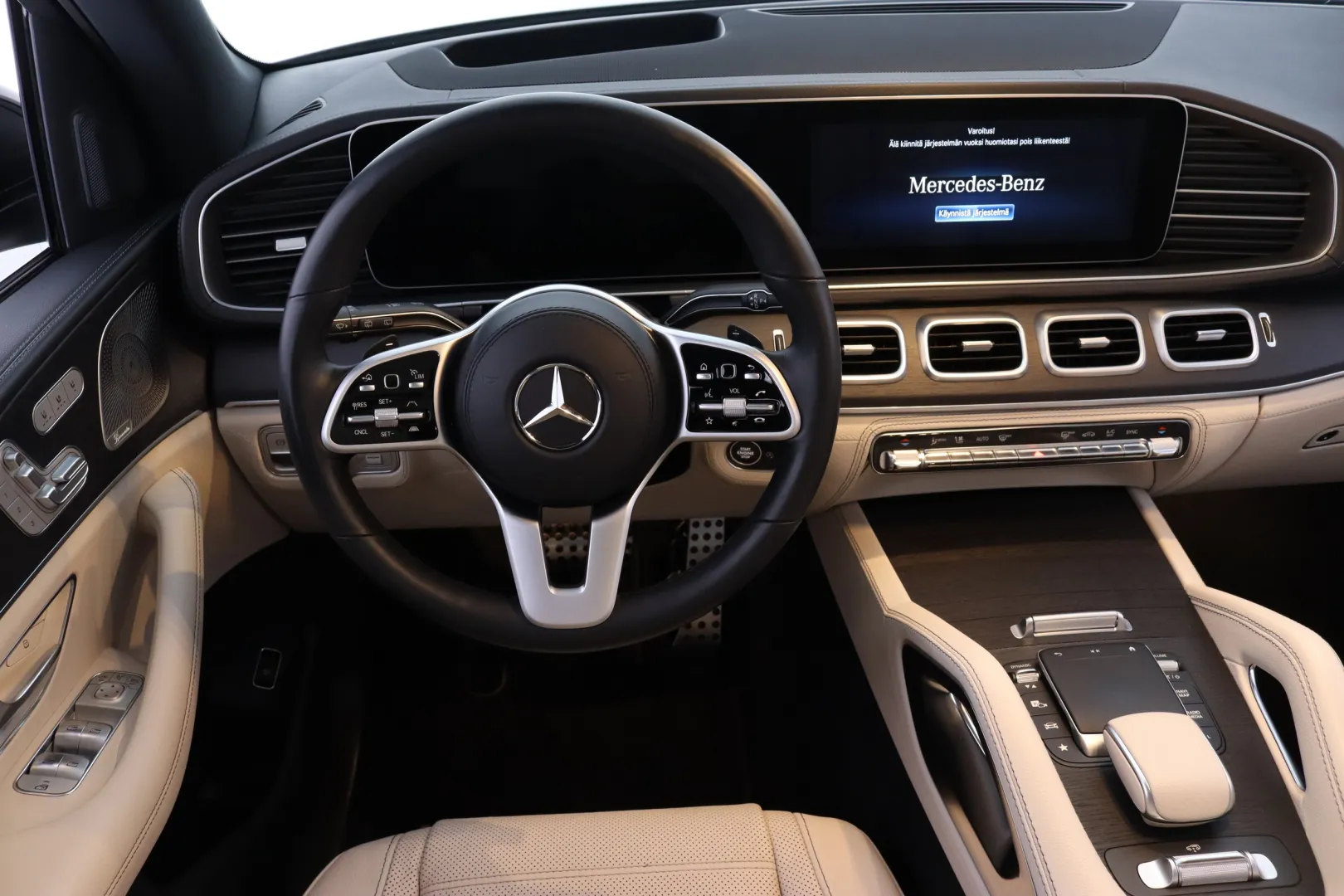 MERCEDES-BENZ GLS MFC Edition SOT-999 carousel image