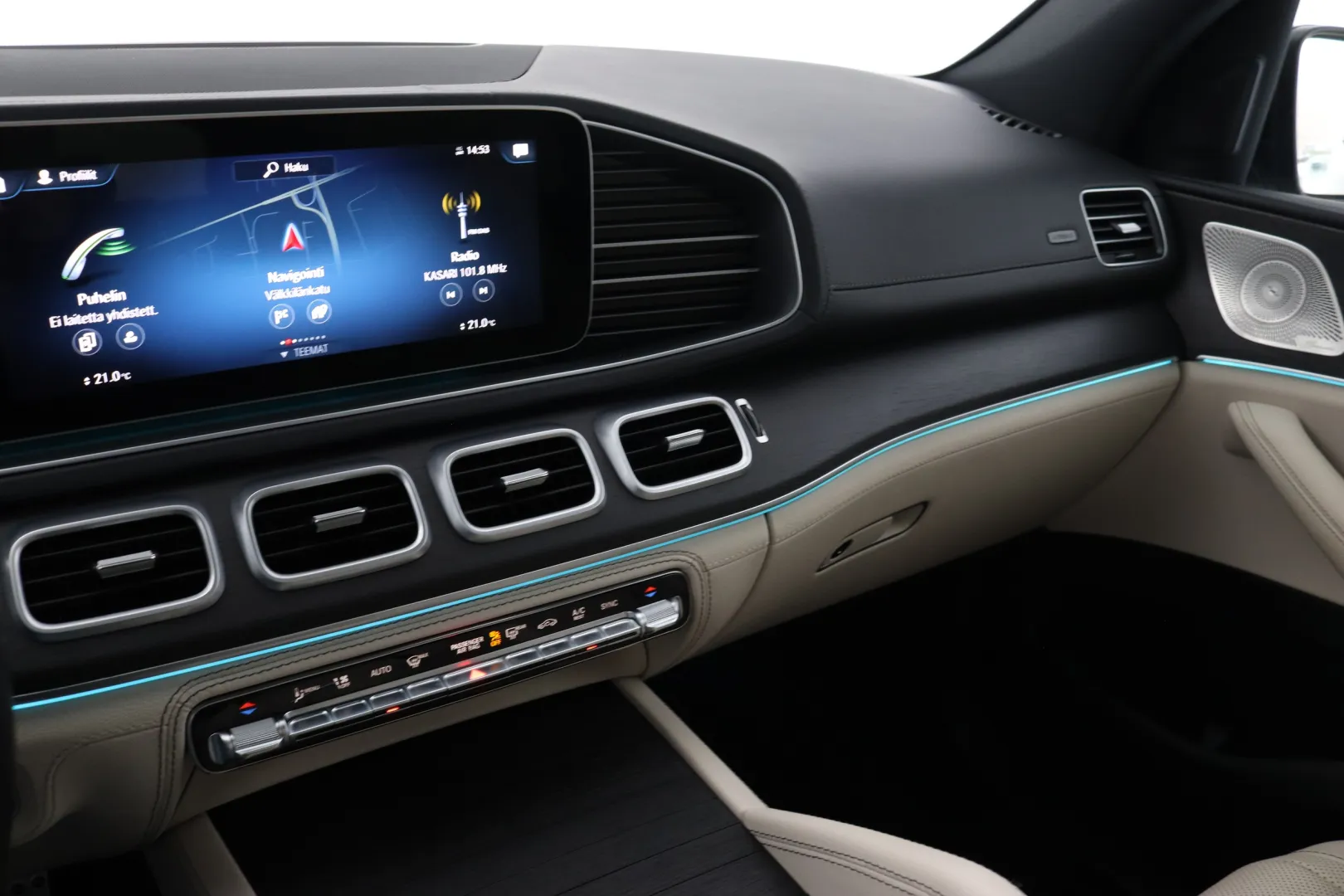 MERCEDES-BENZ GLS MFC Edition SOT-999 carousel image