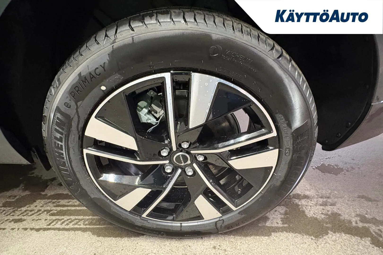 Volvo XC60 GRR-172 carousel image