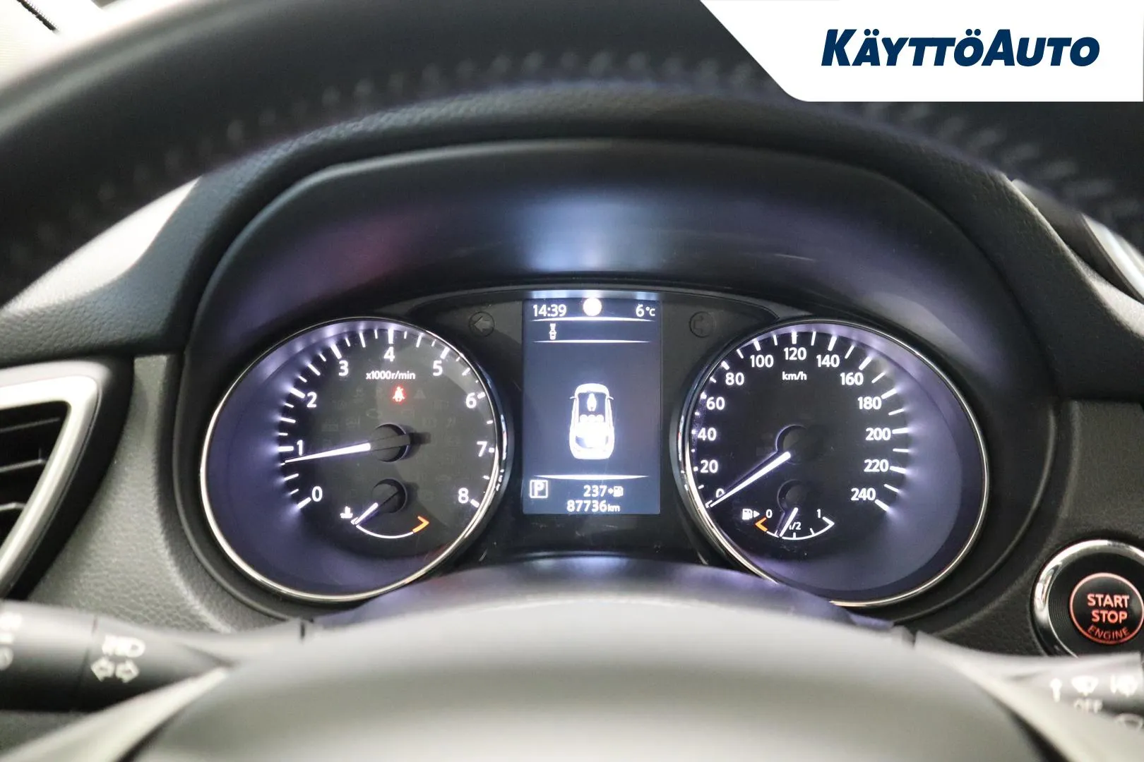 NISSAN Qashqai UZS-212 carousel image