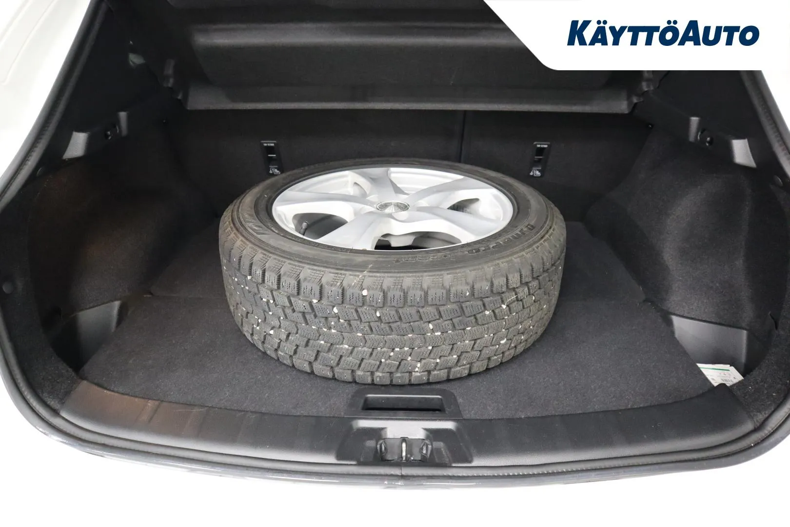 NISSAN Qashqai UZS-212 carousel image