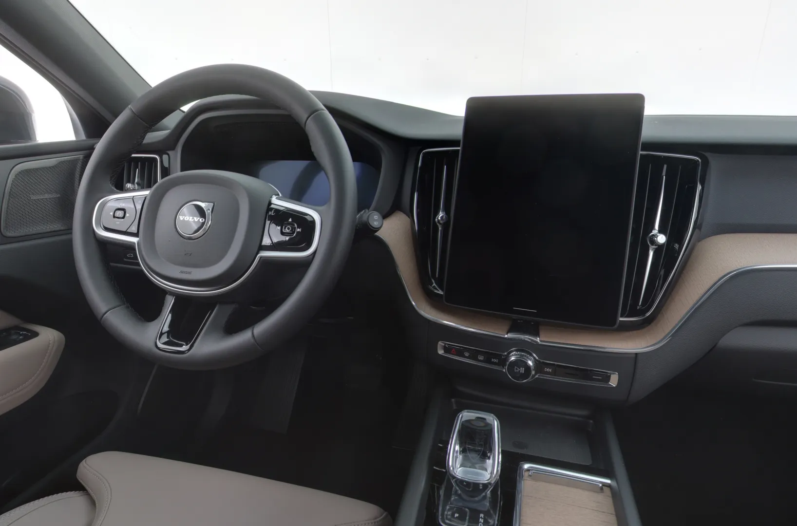 Volvo XC60 GRR-173 carousel image