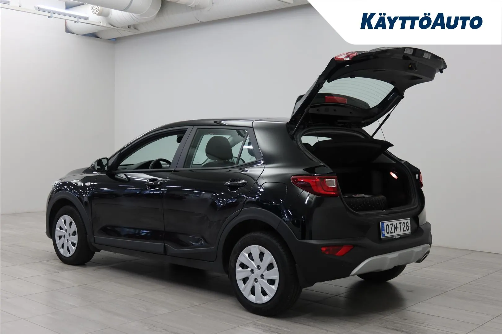 KIA Stonic OZN-728 carousel image