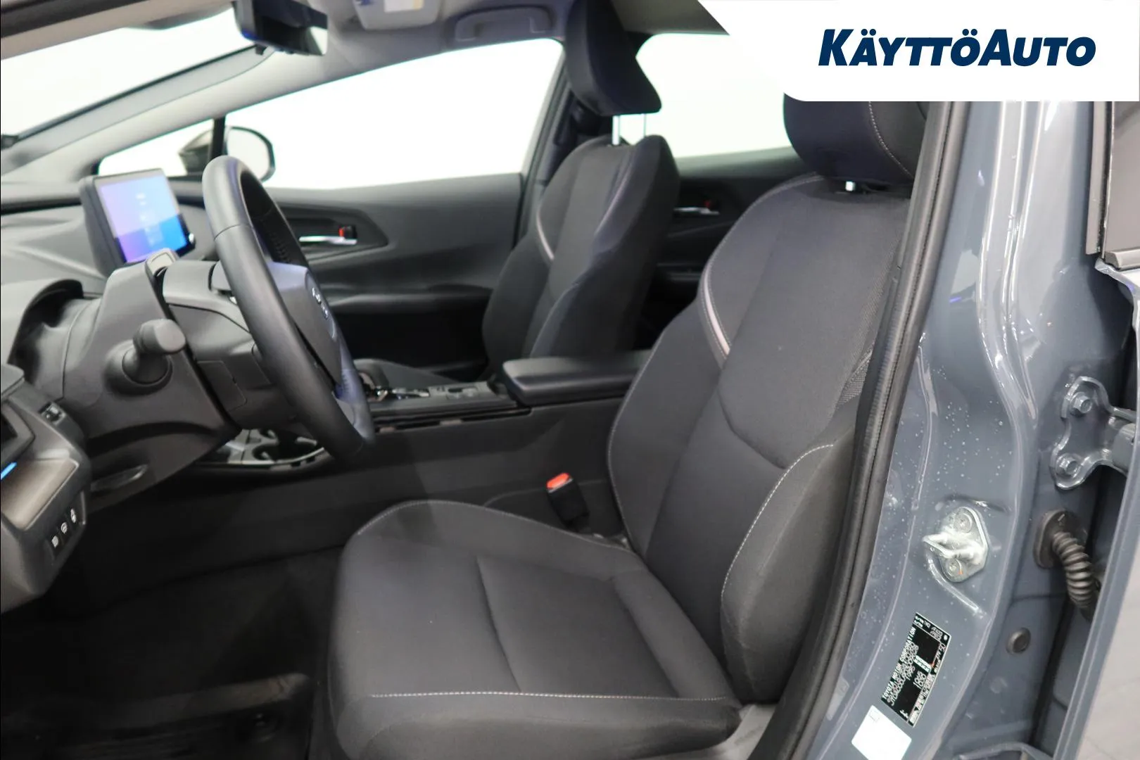 Toyota Prius Plug-in XSM-983 carousel image