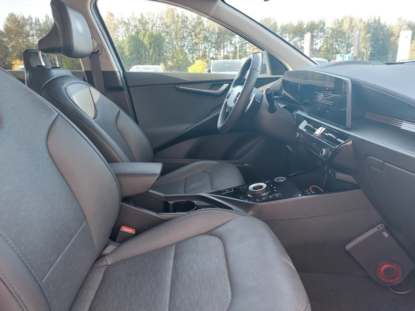 KIA Niro FRX-713 carousel image