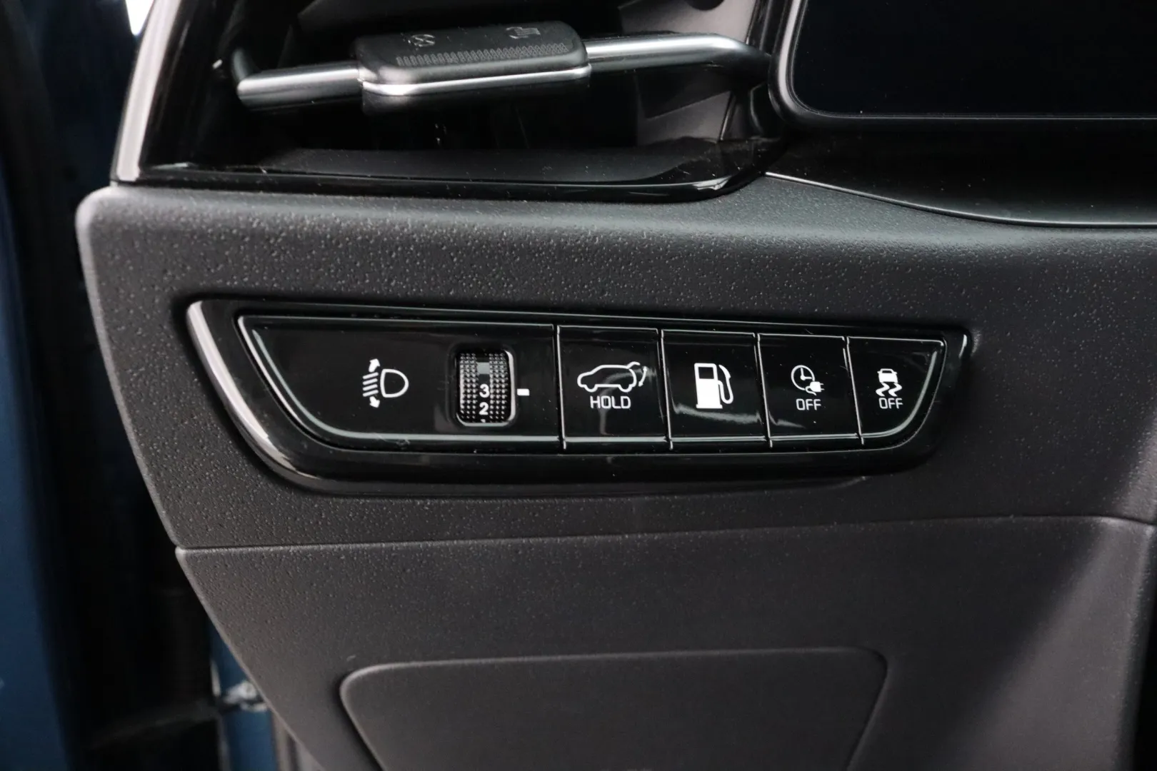 KIA Niro FRX-713 carousel image