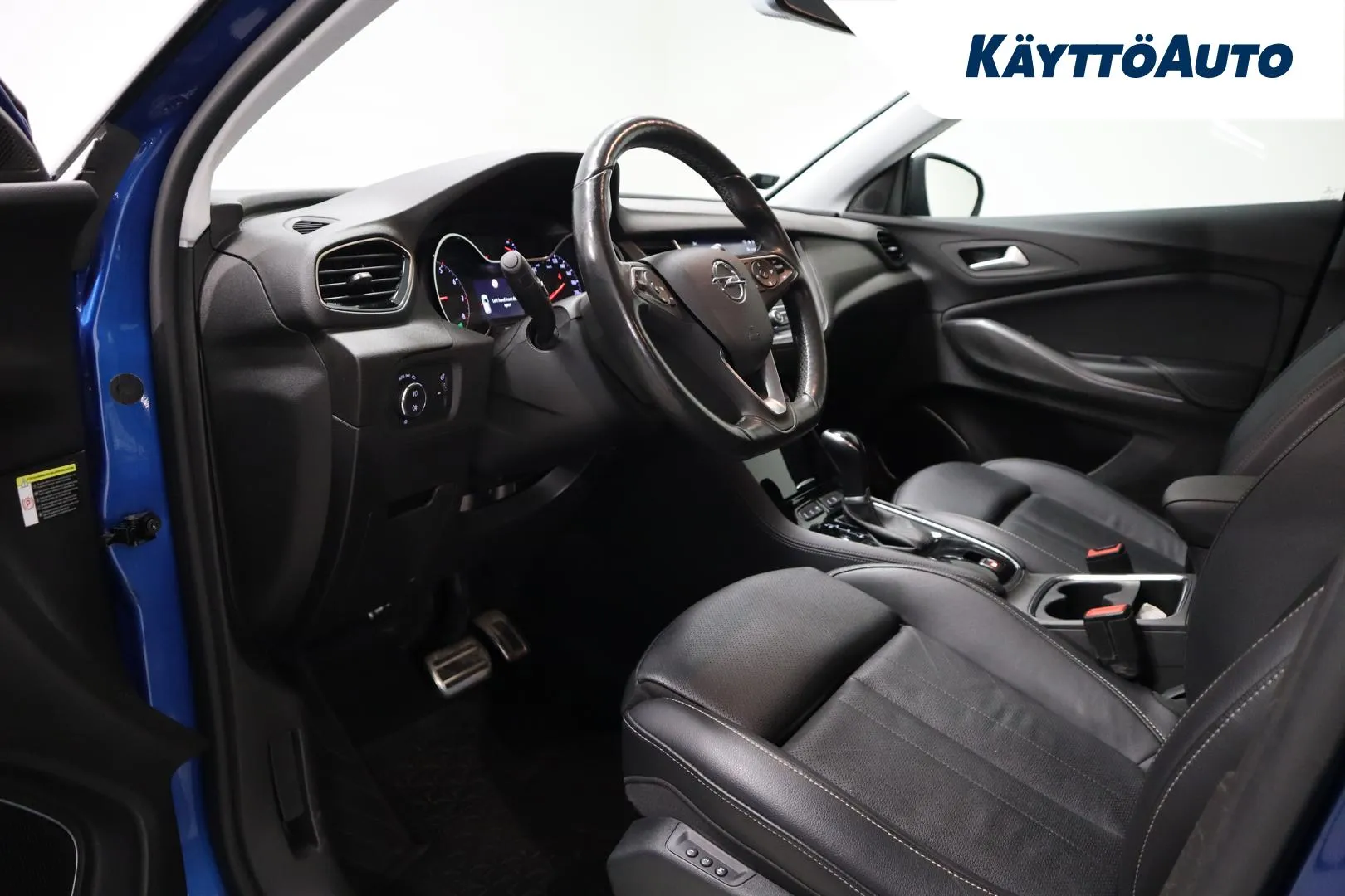 Opel Grandland X KUM-432 carousel image