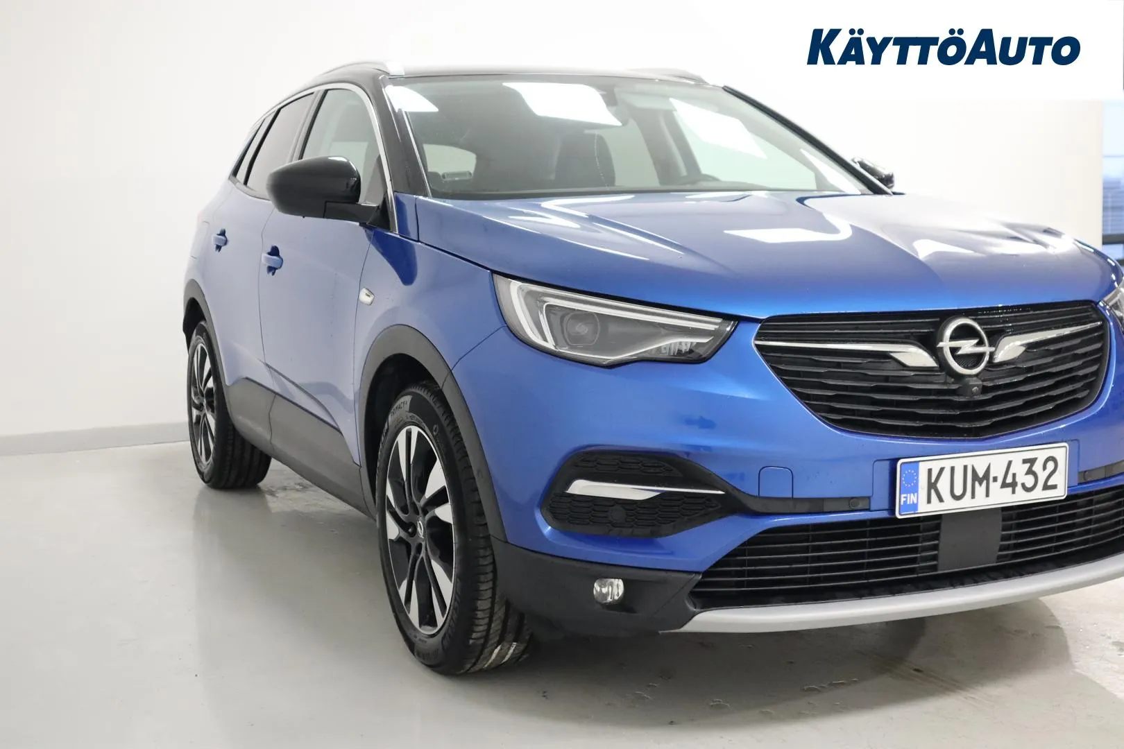 Opel Grandland X KUM-432 carousel image